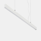 подвесной линейный светильник вытянутой формы с равномерным направленным освещением