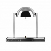 настольный светильник с полусферическим плафоном на хромированной раме