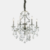 многоуровневая люстра с прозрачными подвесками и серебристым основанием