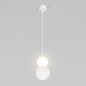 подвесной светильник с двумя шарообразными стеклянными плафонами