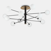 потолочная люстра с множеством шарообразных плафонов на перекрещивающихся штангах