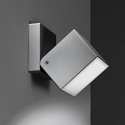 KB81PROD Landa Kuboid прожектор квадратной формы с мягким рассеивателем и углом 45°, используется для заливающего света