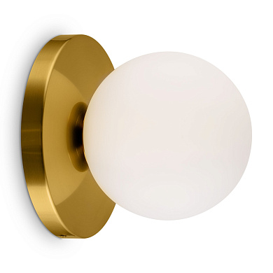 настенный светильник с белым сферическим плафоном на латунной основе