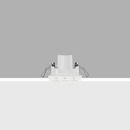 Laser-64x28x50-mm iGuzzini Laser Встраиваемый в потолок светильник