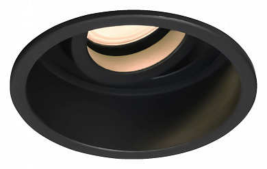 встраиваемый потолочный светильник черного цвета с глубоким отражателем