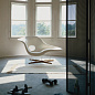 41210001 La Chaise Vitra Кресло белое — фото 2
