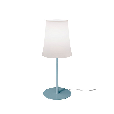 настольная лампа с цилиндрическим абажуром голубого оттенка