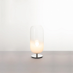 1409020A Artemide Gople настольная лампа с полупрозрачным стеклянным плафоном тёплого белого свечения