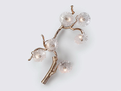 настенный светильник из бронзы с ветвями и цветочными элементами