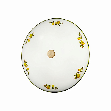 потолочный светильник латунного цвета с тремя лампами