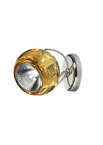 настенно-потолочный светильник желтого цвета с металлической рамой