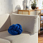 2351-6600 Knot Design House Stockholm Декоративная подушка-узел зелёного лесного оттенка — фото 4