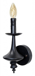 настенное бра с классическим металлическим держателем и свечной лампой