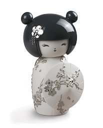 Фарфоровая статуэтка девочки-кокэси Kokeshi III Lladro, серебряный люстр 01009095