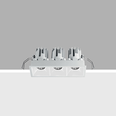 Встраиваемый в потолок светильник Laser-Blade-L High Contrast iGuzzini