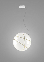 подвесной светильник с белым плафоном и золотыми элементами