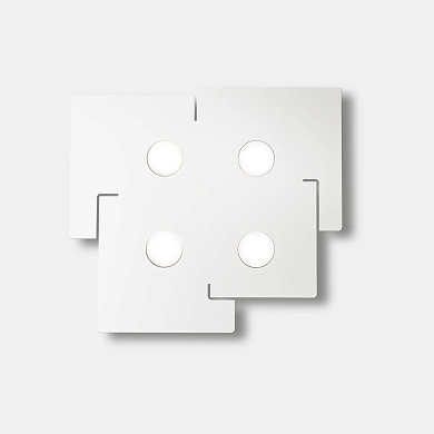 настенно-потолочный светильник с квадратным корпусом и пятью круглыми вырезами