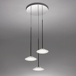 0353030A Artemide Orsa кластерный подвесной светильник с коническими плафонами на тросах