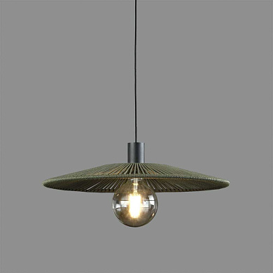 подвесной светильник с металлическим абажуром