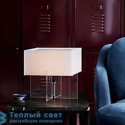 82716605 Fritz Hansen Cross-Plex настольная лампа с прямоугольным абажуром на прозрачной подставке
