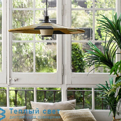 подвесной светильник с несколькими конусными абажурами из натурального волокна