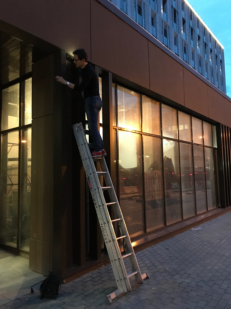 Тестовая инсталляция фасадного освещения ресторана на Даевом пер., Москва — фото 2