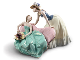 1009222 Lladro How Is The Party Going фарфоровая композиция двух женщин, беседующих на диване