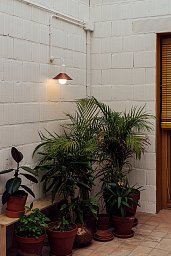 Уличный настенный светильник Tagomago 22 Milan Iluminacion, антрацит, золотистый внутри