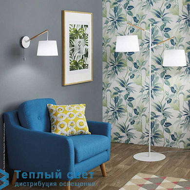 настенный светильник с синим плафоном