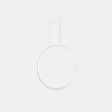 подвесной кольцевой светильник вертикальной ориентации белого цвета