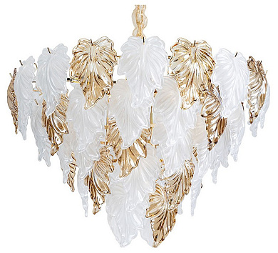 подвесная люстра с двенадцатью плафонами белого цвета