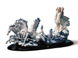 1001864 Lladro The Birth Of Venus фарфоровая композиция с Венерой, выходящей из моря
