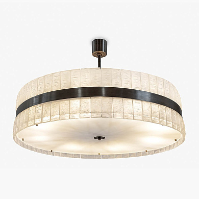 потолочная люстра с широким плафоном и декоративным ободом из тёмного металла