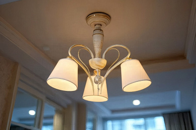 Люстра Lussole Stamford LSP-8061