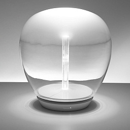 1821010A Artemide Empatia настольная лампа с куполообразным стеклянным плафоном и внутренним источником света