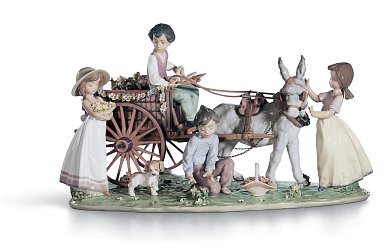 Фарфоровая скульптура детей в повозке с осликом Enchanted Outing Lladro, лимитированная серия 01001797