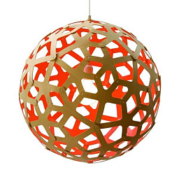 381 David Trubridge Coral Сферический подвесной светильник из фанеры красного оттенка