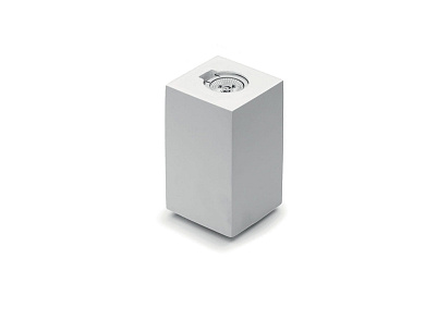 настенный светильник кубической формы с направленным светом вверх-вниз