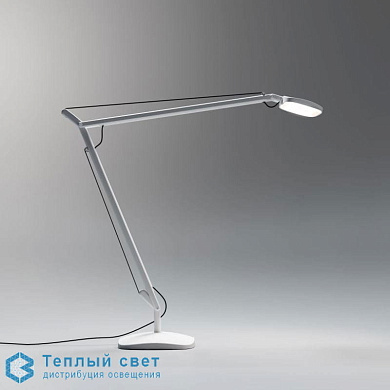 настольная лампа с шарнирной конструкцией и направленным источником света