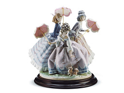 1001492 Lladro Three Sisters фарфоровая композиция трёх женщин в платьях