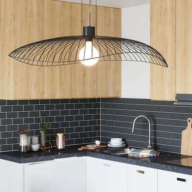 подвесной светильник с металлическим плафоном в виде сетчатого купола