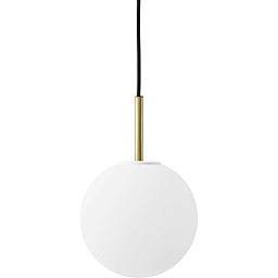 71132-001415 Audo Copenhagen TR Collection подвесной светильник tr bulb из латуни / матового опала