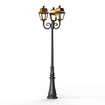 Avenue 2 N° 11; Clear glass Built-in LED 2700°K warm white 3x13W; Tinted lacquered brass