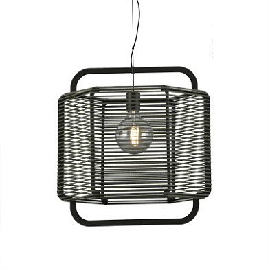 подвесная люстра в старинном стиле, корпус чёрного цвета, металлический каркас