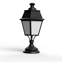 Avenue 4 N° 6; Opal PMMA Built-in LED 3000°K warm white 35W; Dark black
