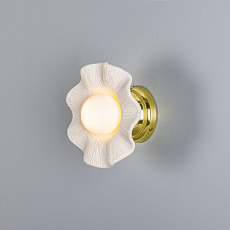 MLCMWL034 Mullan Lighting Rivale настенное бра с волнистым керамическим плафоном матово-белой полосатой фактуры