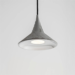 1090010A Artemide Unterlinden подвесной светильник с коническим алюминиевым корпусом и направленным светом вниз