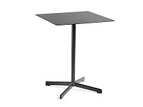 квадратный стол на четырёхлучевой металлической базе