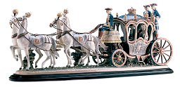 Фарфоровая скульптура кареты XVIII века с четвёркой XVIIIth Century Coach Lladro, лимитированная серия 01001485