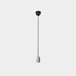 подвесной светильник с металлическим плафоном и черным подвесом